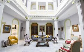 Hotel Oleum - Parking Gratuito bajo disponibilidad y reserva previa